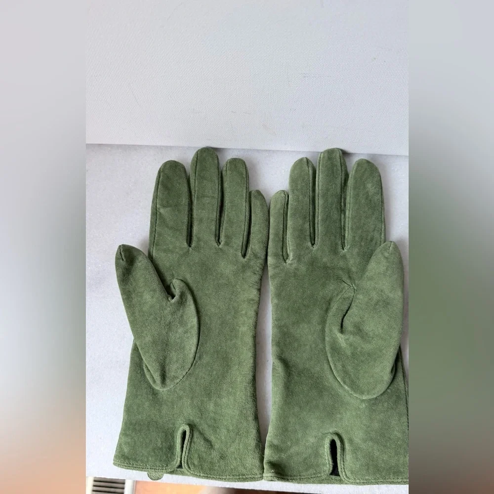 Merona Green Suede Gloves